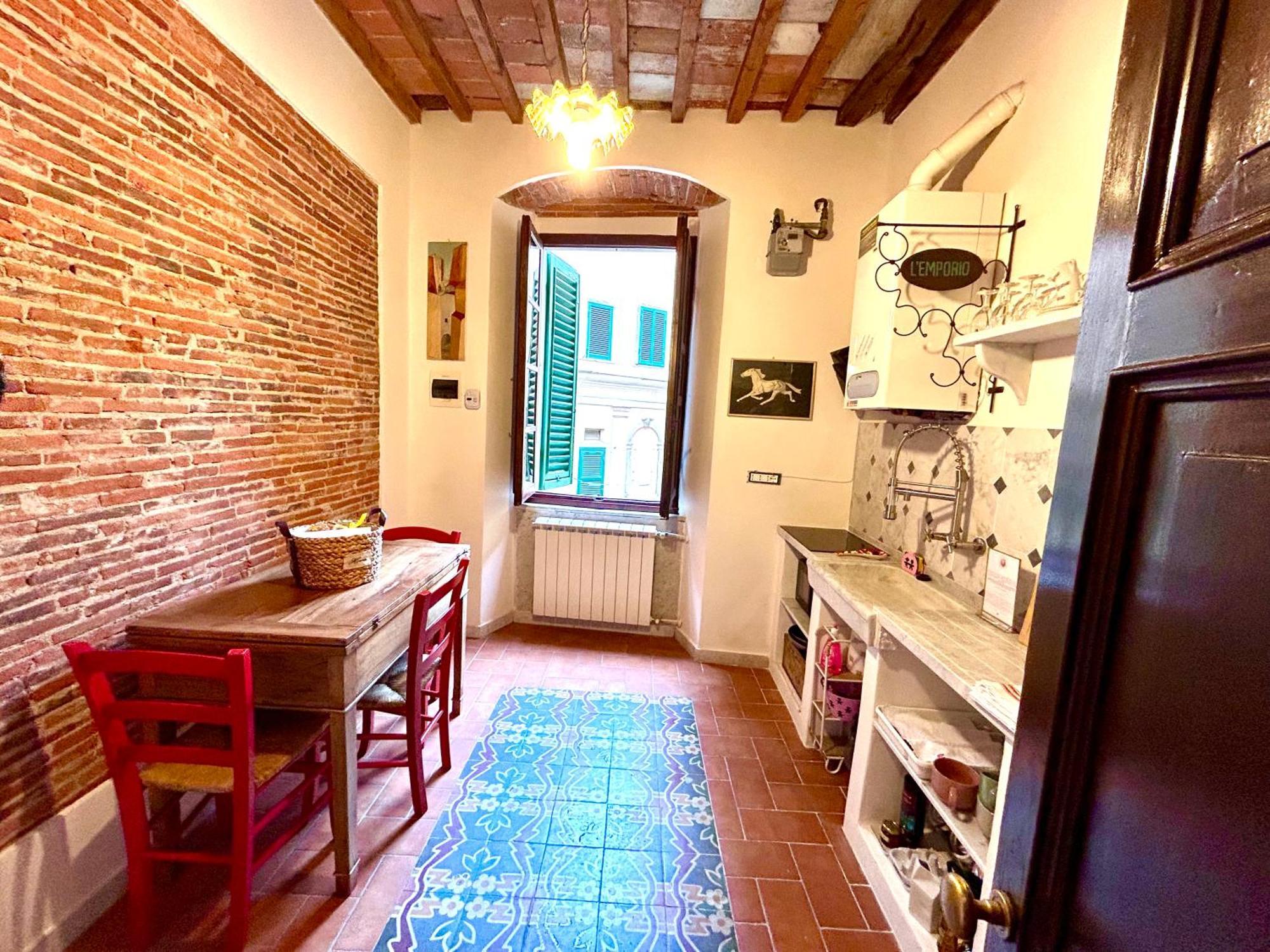 La Porta Sui Monti Di Luna Carrara Exterior photo