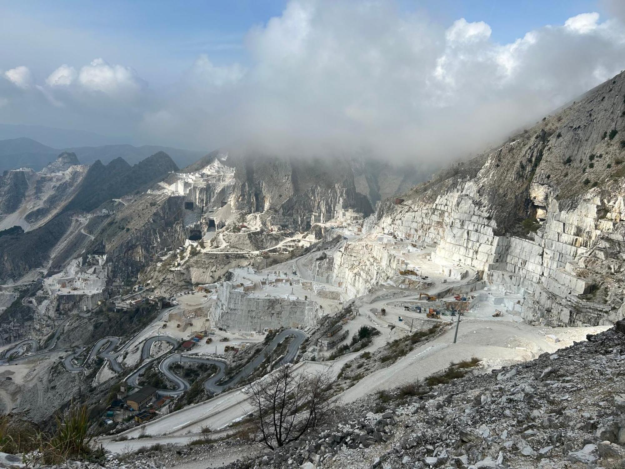 La Porta Sui Monti Di Luna Carrara Exterior photo